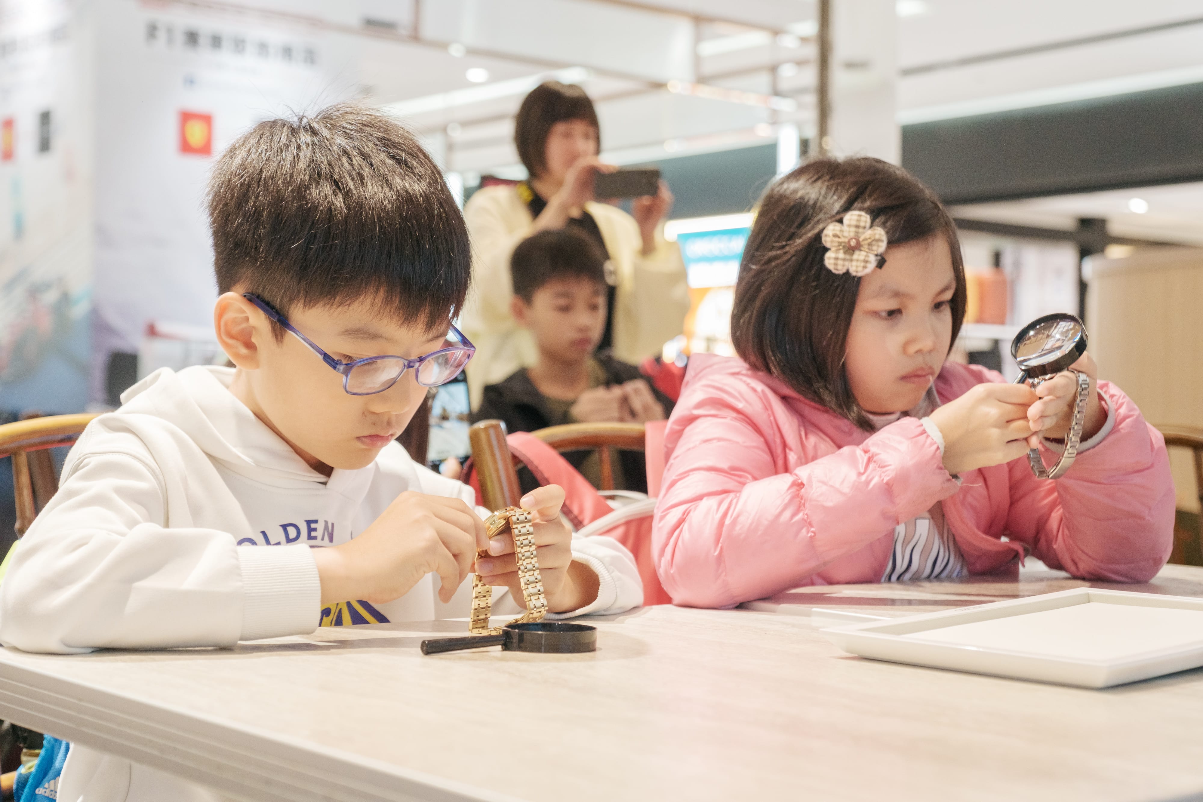 写真：台湾 - 台北でのわくわく時計教室の様子